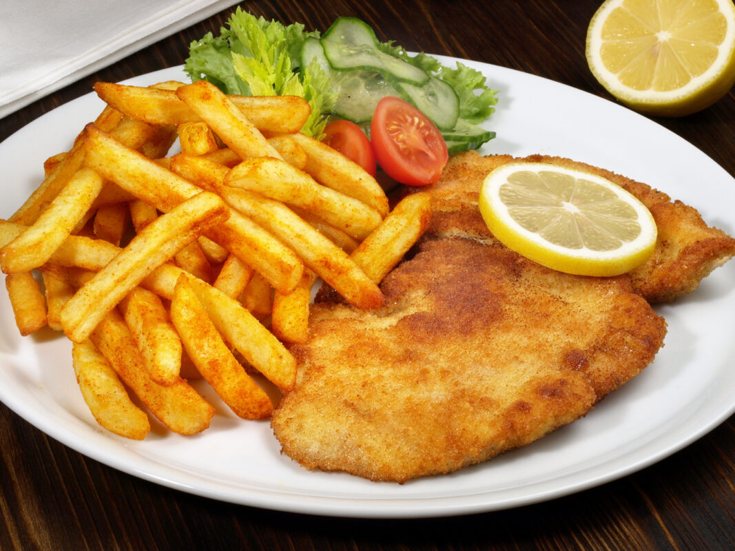 Schnitzel mit Pommes